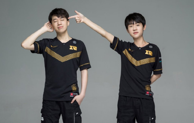 作為哈斯的 作為哈斯的