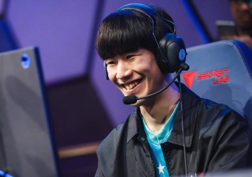 球队以其令 球队以其令