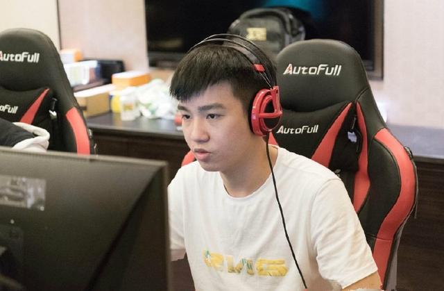 构成他